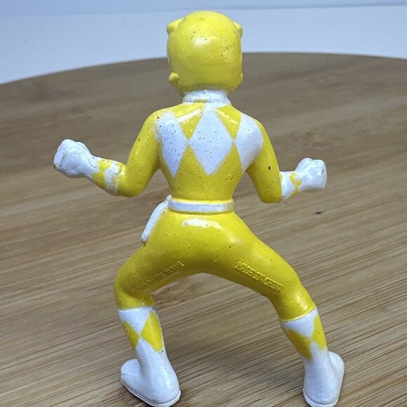 Saban 1994 Mighty Morphin Power Rangers Yellow Ranger Mini Figure Cake Topper 3” - Picture 3 of 5